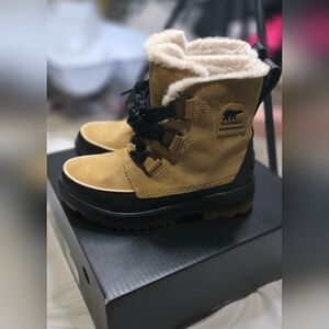 Sz 7 • Sorel Boots NWOT✨️